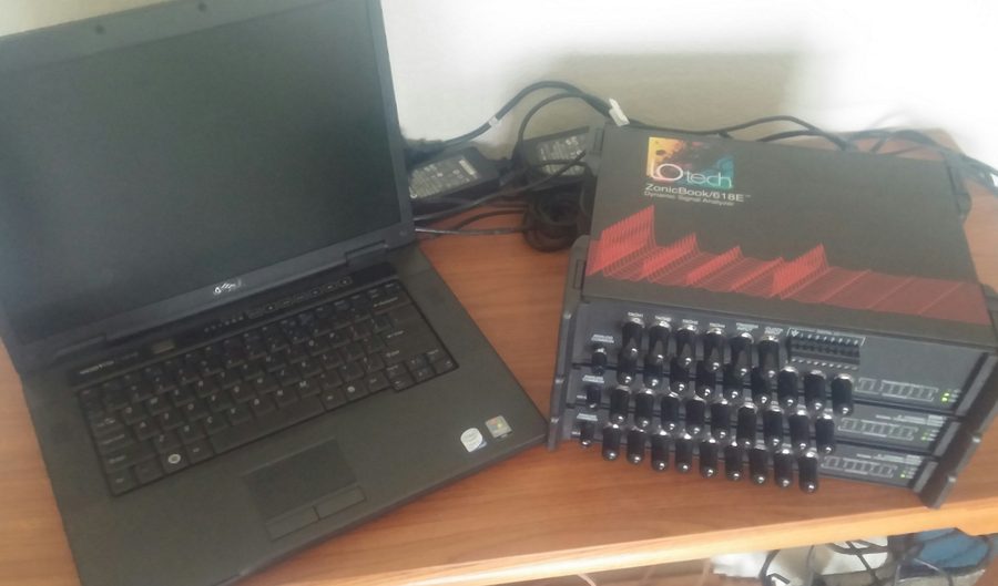 IOtech ZonicBook/618E with laptop and eZ-TOMAS software
